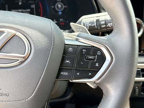 Used 2025 Lexus RX 350 FWD w/ Technology Package image 27