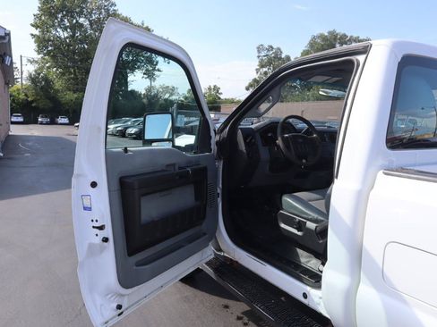 Used 2015 Ford F250 XL w/ Power Equipment Group AWD/4WD image 15