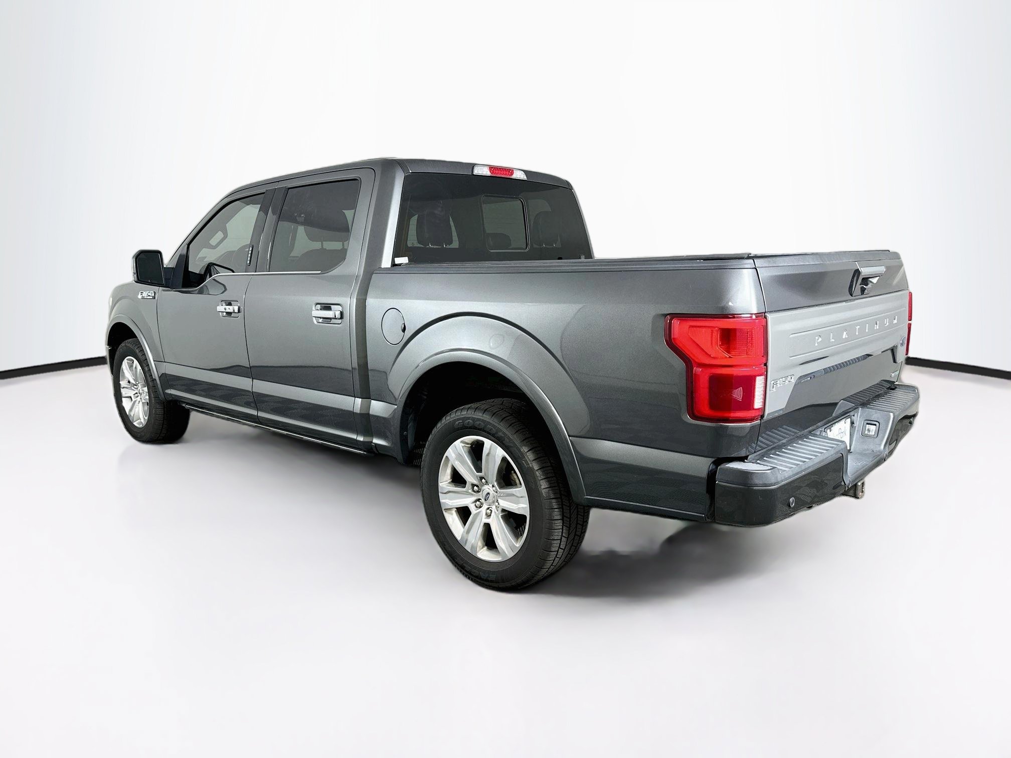 Used 2020 Ford F150 Platinum RWD image 5
