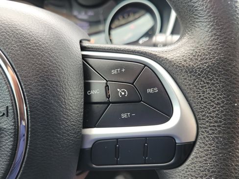 Used 2019 Jeep Compass Sport FWD image 19