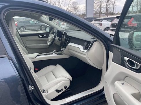 New 2026 Volvo XC60 B5 Ultra w/ Climate Package image 5