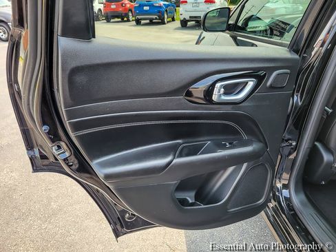 Used 2022 Jeep Compass High Altitude AWD/4WD image 27