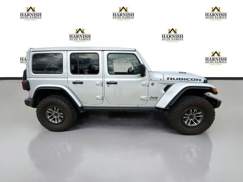 Used 2024 Jeep Wrangler Unlimited Rubicon 392 AWD/4WD image 8