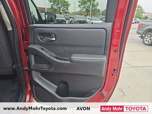 Used 2023 Nissan Frontier SV AWD/4WD image 31