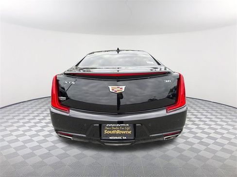 Used 2019 Cadillac XTS Luxury image 6