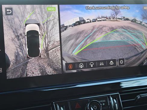 New 2026 Nissan Pathfinder Platinum AWD/4WD image 32