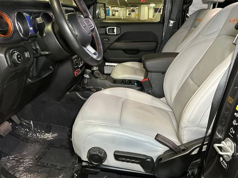 Used 2023 Jeep Gladiator Mojave w/ LED Lighting Group image 16