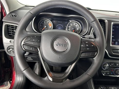 Used 2019 Jeep Cherokee Trailhawk w/ Cold Weather Group AWD/4WD image 20