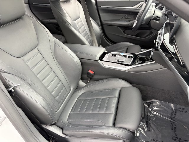 Certified 2023 BMW i4 eDrive40 w/ Premium Package RWD image 11