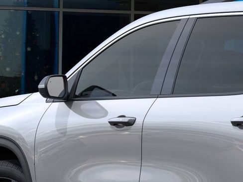 New 2026 Chevrolet Traverse LT FWD image 12