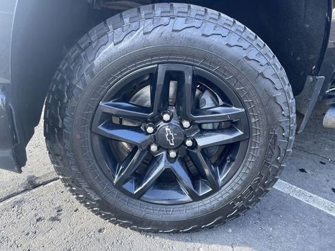 Used 2021 Chevrolet Silverado 1500 Custom Trail Boss w/ Midnight Edition image 30