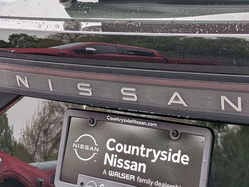 Used 2023 Nissan Ariya FWD image 29