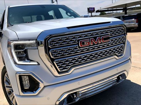 Certified 2021 GMC Sierra 1500 Denali w/ Denali Premium Package AWD/4WD image 29