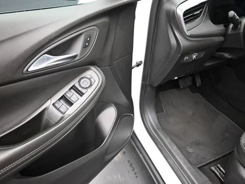 Used 2024 Buick Encore GX Preferred FWD image 15