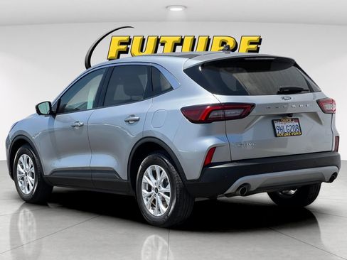Certified 2023 Ford Escape Active w/ Tech Pack #2 FWD image 5