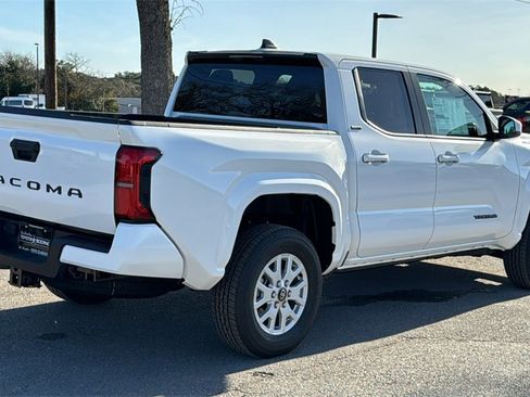 New 2026 Toyota Tacoma SR5 image 9