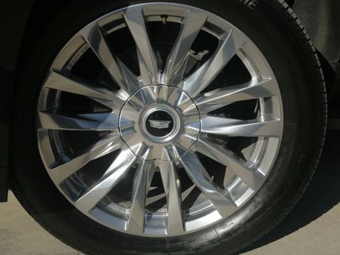 Certified 2022 Cadillac Escalade ESV Premium Luxury image 2