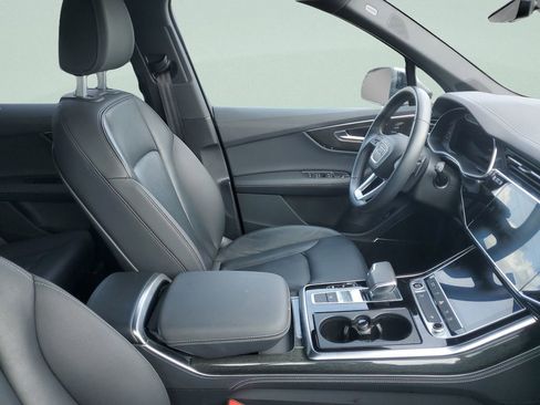 Used 2025 Audi Q7 3.0T Premium Plus image 8
