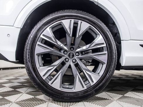 Used 2026 Audi Q8 Premium Plus image 42