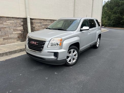 Used 2017 GMC Terrain SLE image 2