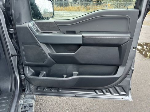 Used 2024 Ford F150 XLT w/ Mobile Office Package image 12