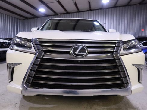 Used 2017 Lexus LX 570 4WD image 8
