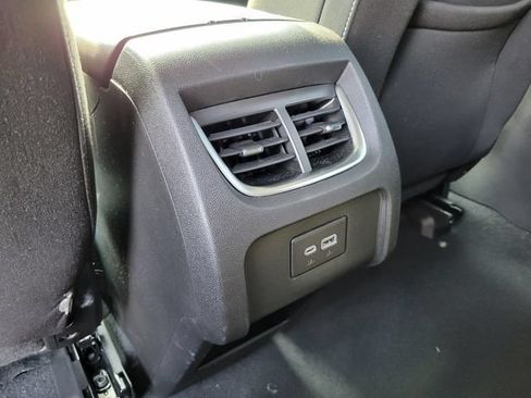 Used 2025 Chevrolet Blazer LT FWD image 26