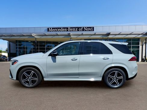 Certified 2025 Mercedes-Benz GLE 450 4MATIC image 2