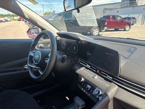 Certified 2024 Hyundai Elantra SEL FWD image 26