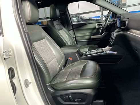 Used 2022 Ford Explorer Timberline image 36