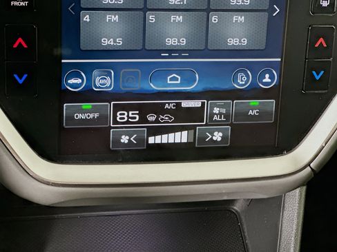 Used 2024 Subaru Crosstrek 2.0i Premium image 23