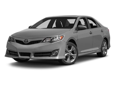 Used 2014 Toyota Camry LE FWD image 1