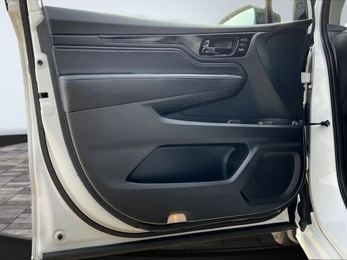 Used 2023 Honda Odyssey Elite image 23