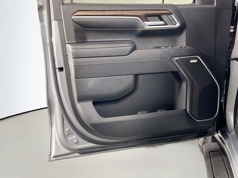 Used 2023 GMC Sierra 1500 Elevation w/ Preferred Package image 17