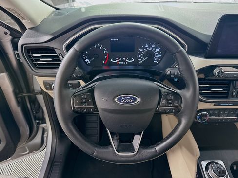 Used 2022 Ford Escape SEL AWD/4WD image 14