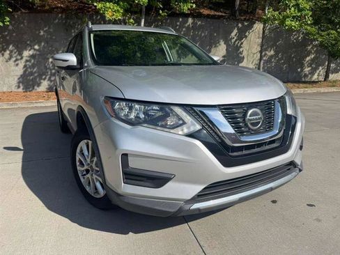 Used 2018 Nissan Rogue SV AWD/4WD image 1