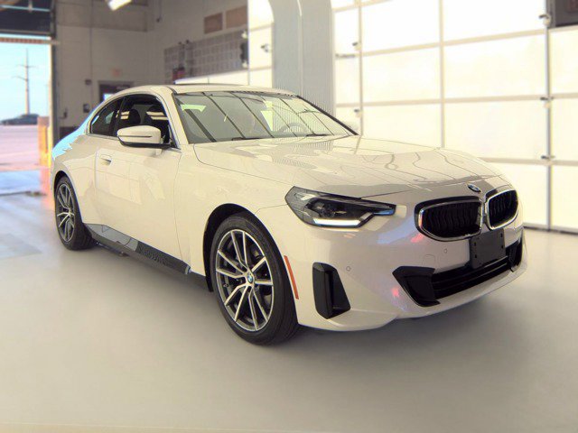 Used 2023 BMW 230i xDrive Coupe w/ Convenience Package AWD/4WD image 8