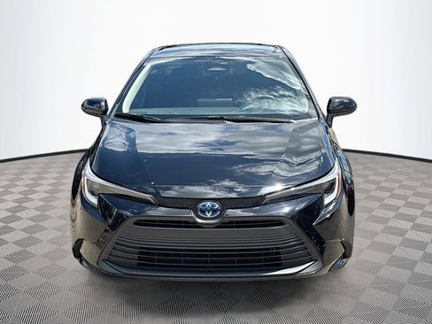 Used 2024 Toyota Corolla LE image 2