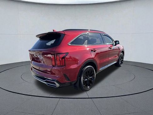 Used 2023 Kia Sorento SX image 2