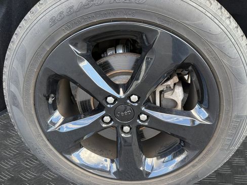 Certified 2022 Jeep Grand Cherokee L Limited w/ Black Appearance Package image 20