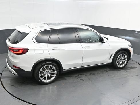 Certified 2022 BMW X5 sDrive40i w/ Premium Package image 49