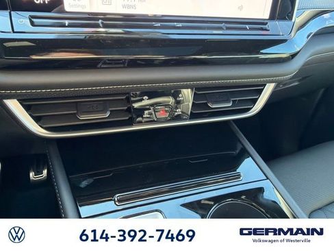 New 2026 Volkswagen Atlas Cross Sport SEL Premium R-Line AWD/4WD image 28
