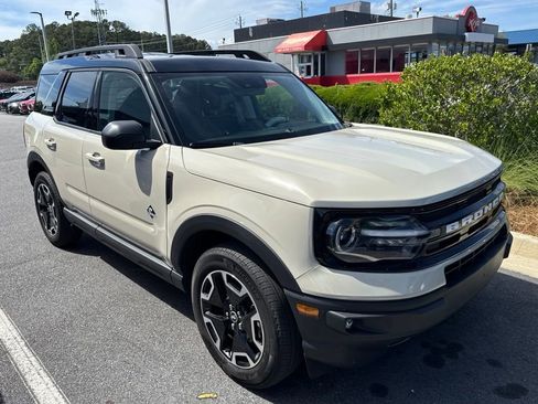 Used 2024 Ford Bronco Sport Outer Banks AWD/4WD image 1