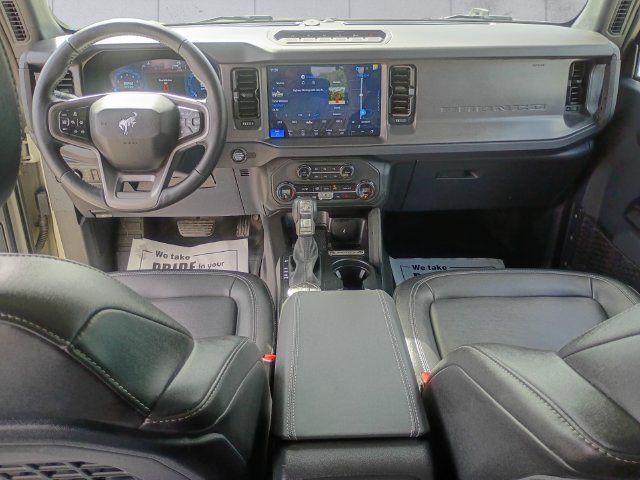 Used 2025 Ford Bronco Badlands AWD/4WD image 11