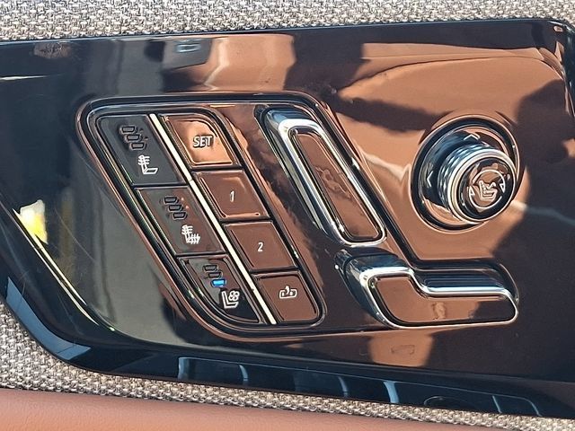 Certified 2025 Cadillac Optiq Sport 2 AWD/4WD image 25