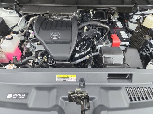 Used 2023 Toyota Highlander Platinum image 34
