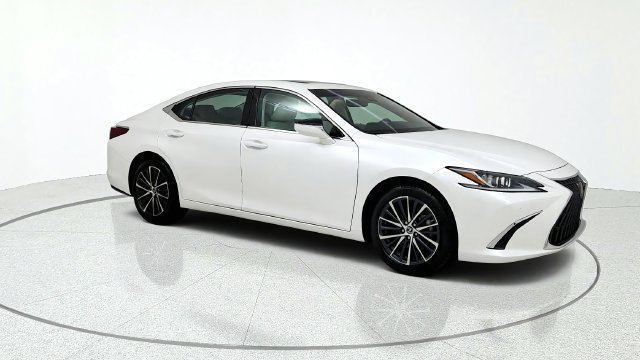 Used 2025 Lexus ES 350 w/ Premium Package FWD image 10