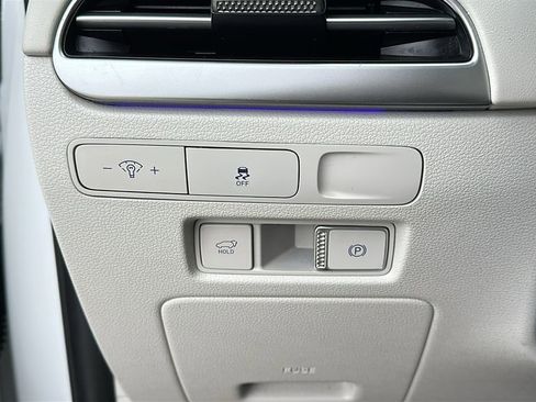 Used 2024 Hyundai Palisade Limited FWD image 21