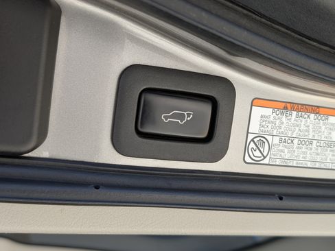 Used 2017 Lexus LX 570 LX 570 w/ Luxury Package image 21