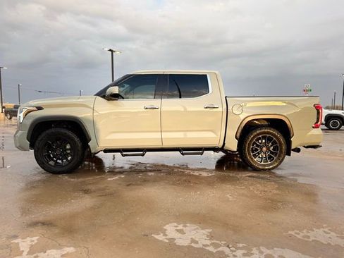 Used 2022 Toyota Tundra Limited w/ TRD Off-Road Package image 5